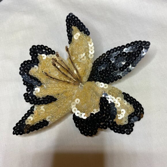 EVE REID Vintage 80s Black Gold Sequin Flower Convertible Pin & Hair Barrette - Picture 6 of 14